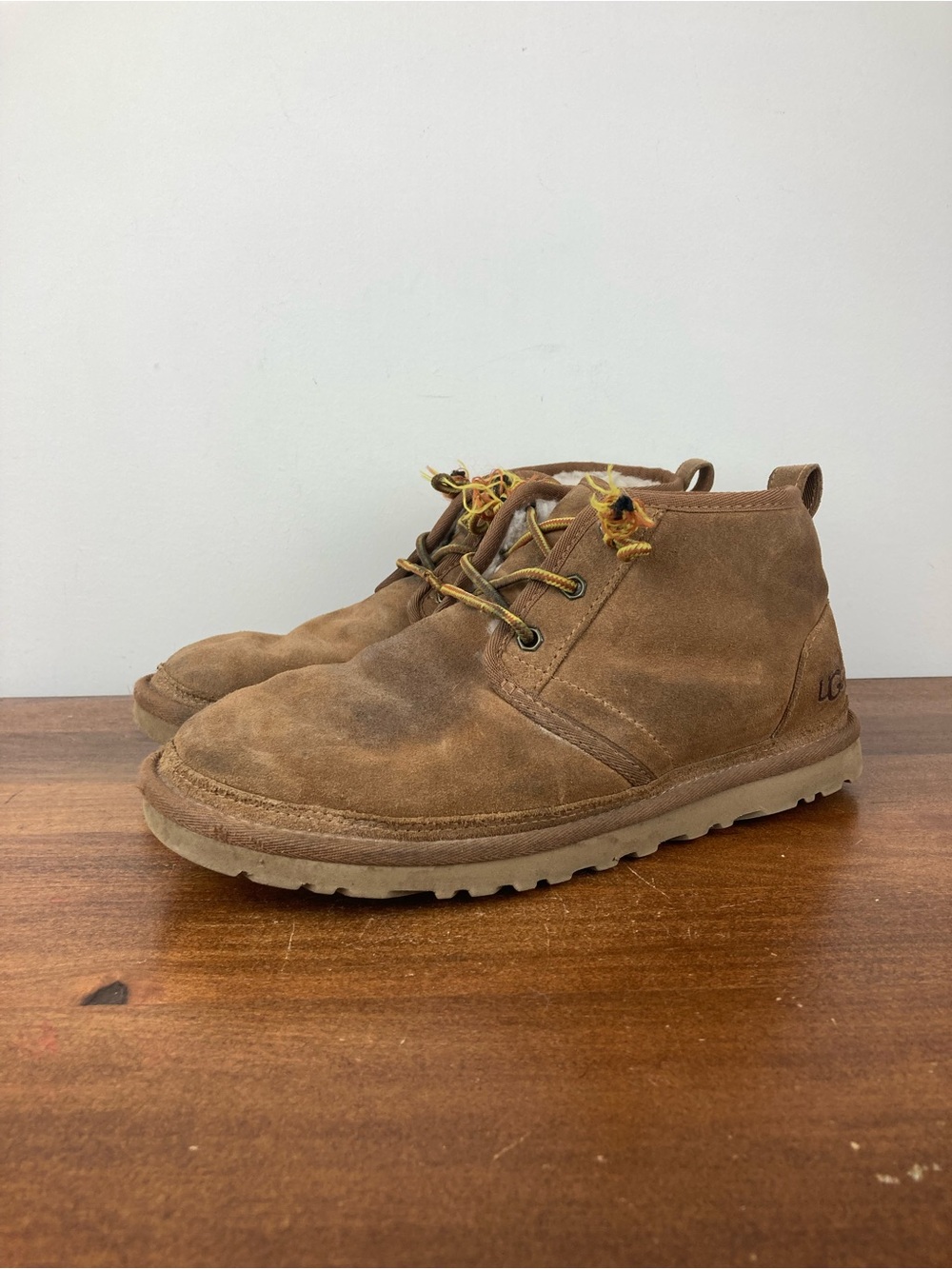 UGG Neumel Tan Suede Lace-Up Ankle Chukka Boots 1094269 Women’s Size 9.